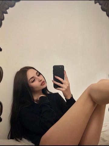 Габриэлла Маленькая Брюнетка фото 3